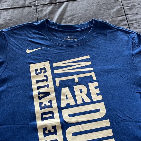 Super comfortable super soft Nike tee Duke Blue Devils large dri-fit - Picture 2 of 9